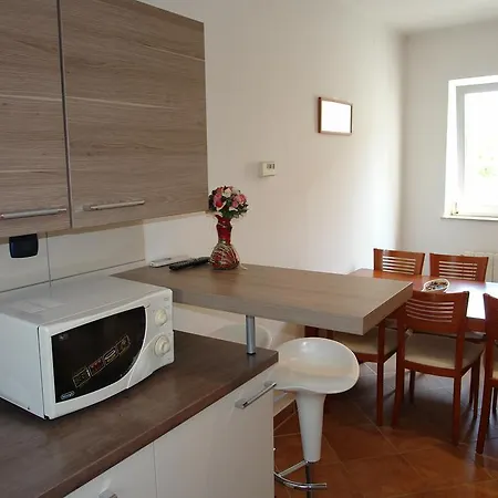 Tanja 2 Crikvenica