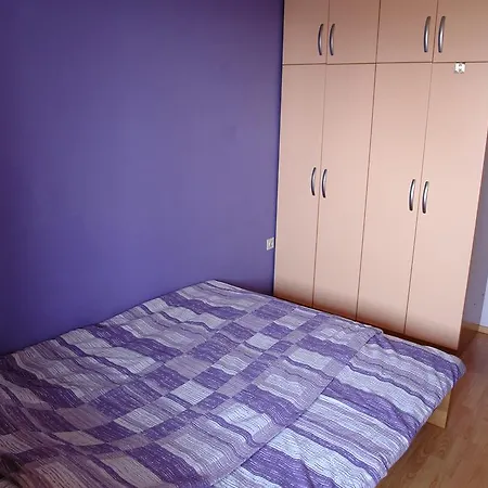 Tanja 2 *